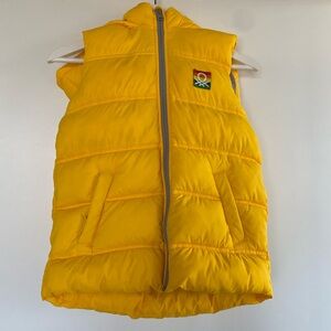 EUC Benetton Sleeveless Padded Jacket with Hood, yellow, size L (8-9 years)